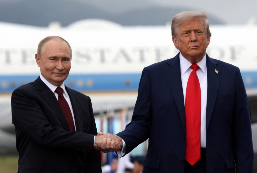 meetingputintape 1024x690 1