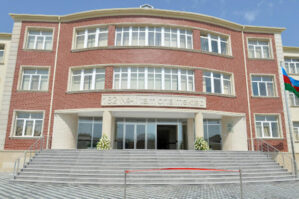 Məktəb yayılan görüntülərə aydınlıq gətirdi - VİDEO