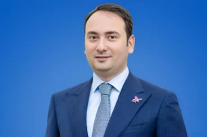 İcra başçısı buna görə şiddətli töhmət alıbmış - 5 nəfər işdən çıxarıldı