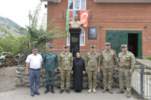 Hərbi prokuror şəhid Pəncəli Teymurovun ailəsində oldu - FOTOLAR