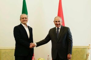 Paşinyan Pezeşkianı azərbaycanca salamladı - VİDEO