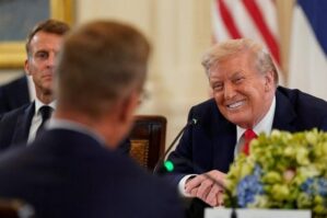 Finlandiya prezidentinin bu sözü Trampı heyran etdi: Türklərə qarşı...