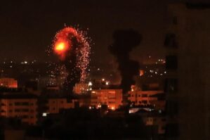 İsrail Qəzzanı belə bombalayır - VİDEO