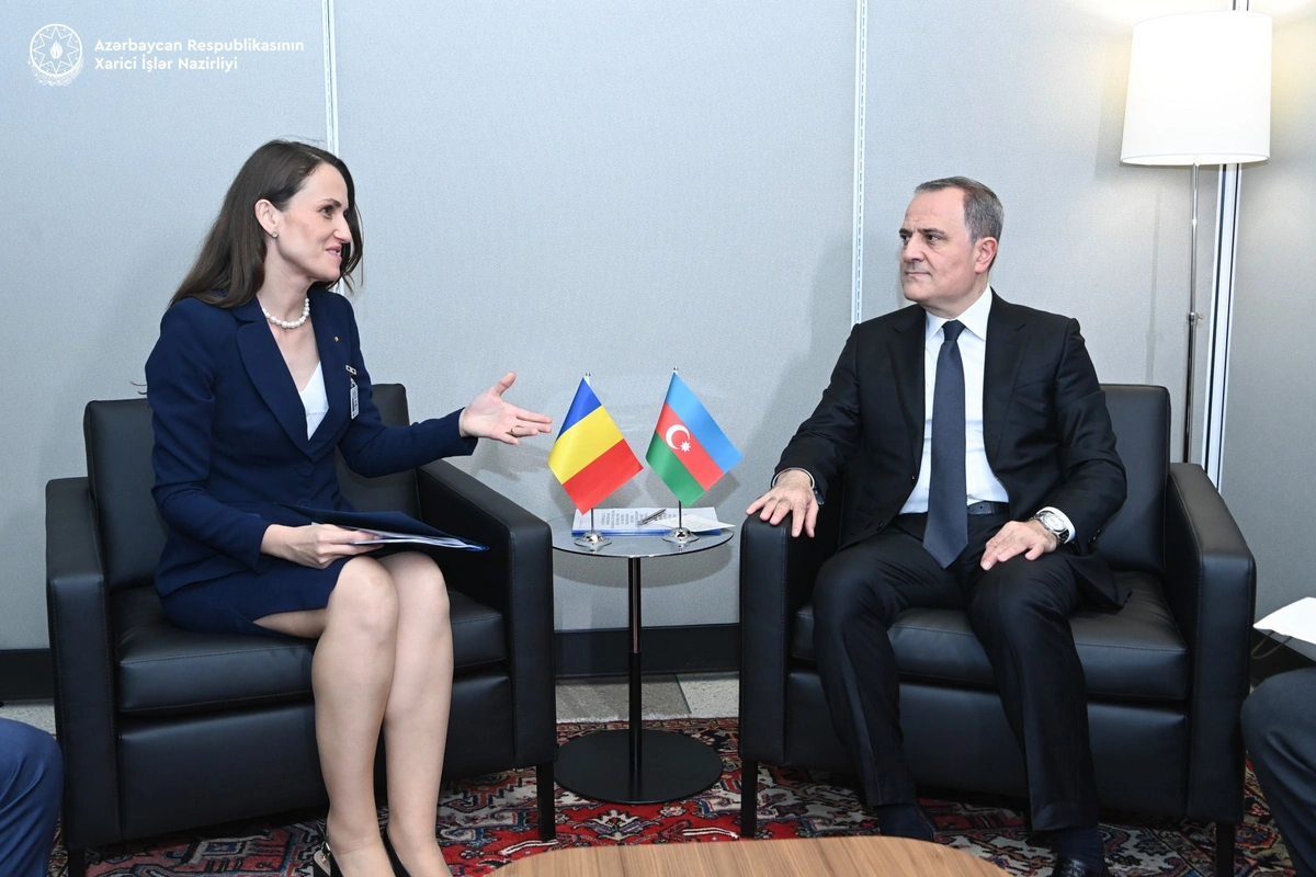 Azərbaycan XİN başçısı rumıniyalı həmkarı ilə görüşdü: Ermənistanla sülh məsələsi gündəmdə