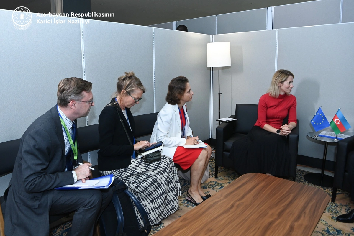 Ceyhun Bayramov Kaya Kallasla regional vəziyyətlə bağlı fikir mübadiləsi aparıb