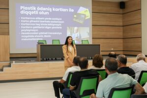 Azercell Bərdədə yaşlılar üçün kibertəhlükəsizlik təlimi keçdi - FOTOLAR 38 Azercell Bərdədə yaşlılar üçün kibertəhlükəsizlik təlimi keçdi - FOTOLAR