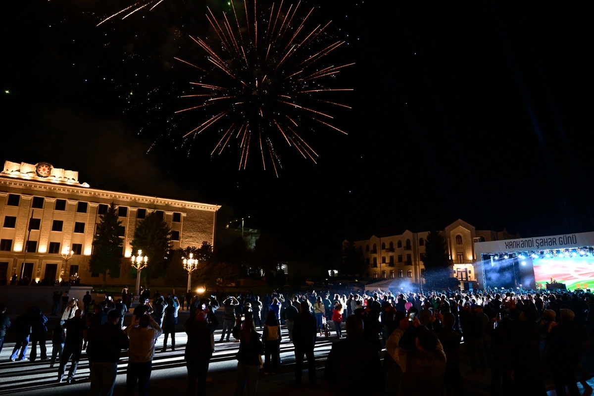 Xankəndidə atəşfəşanlıq oldu – FOTOLAR