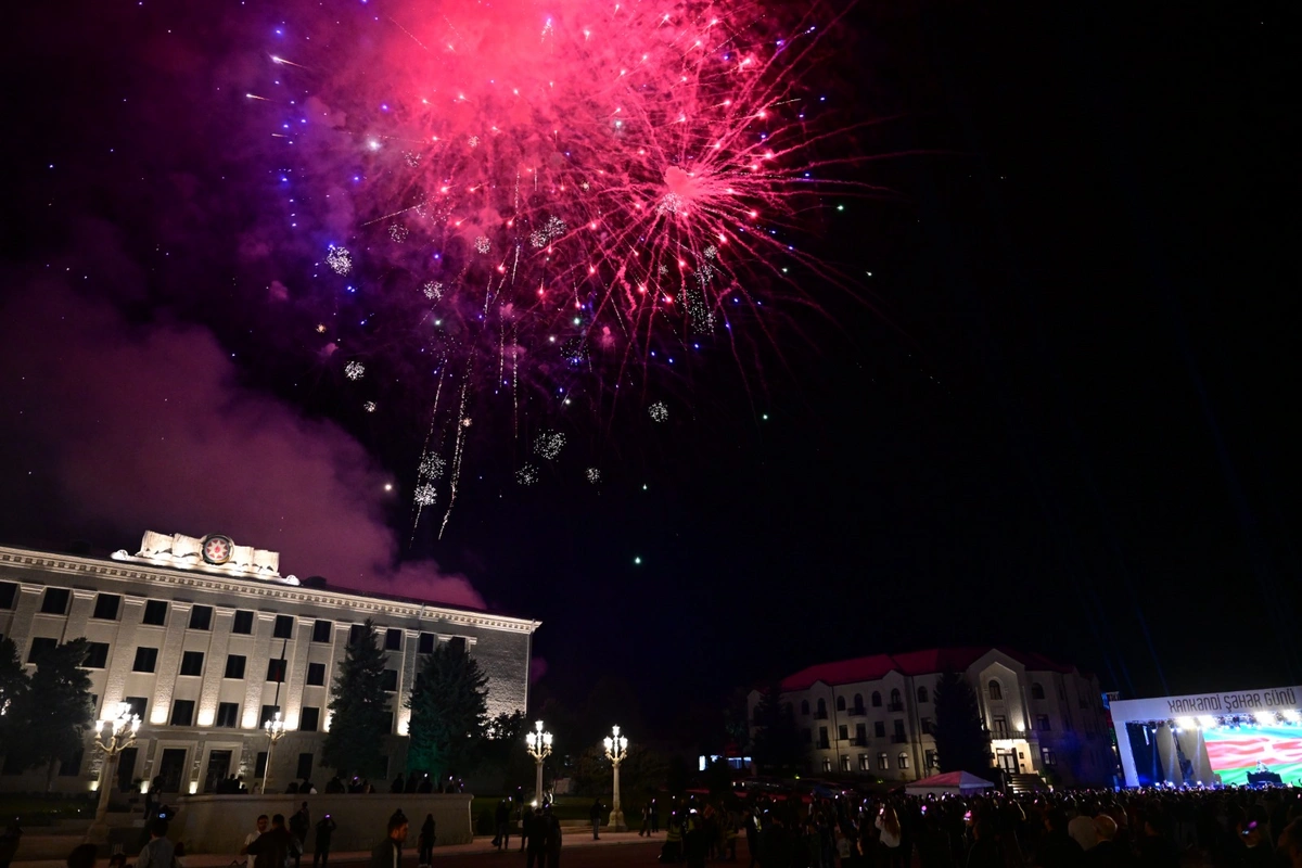 Xankəndidə atəşfəşanlıq oldu – FOTOLAR
