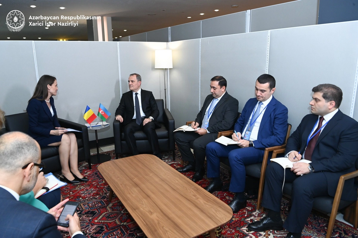 Azərbaycan XİN başçısı rumıniyalı həmkarı ilə görüşdü: Ermənistanla sülh məsələsi gündəmdə