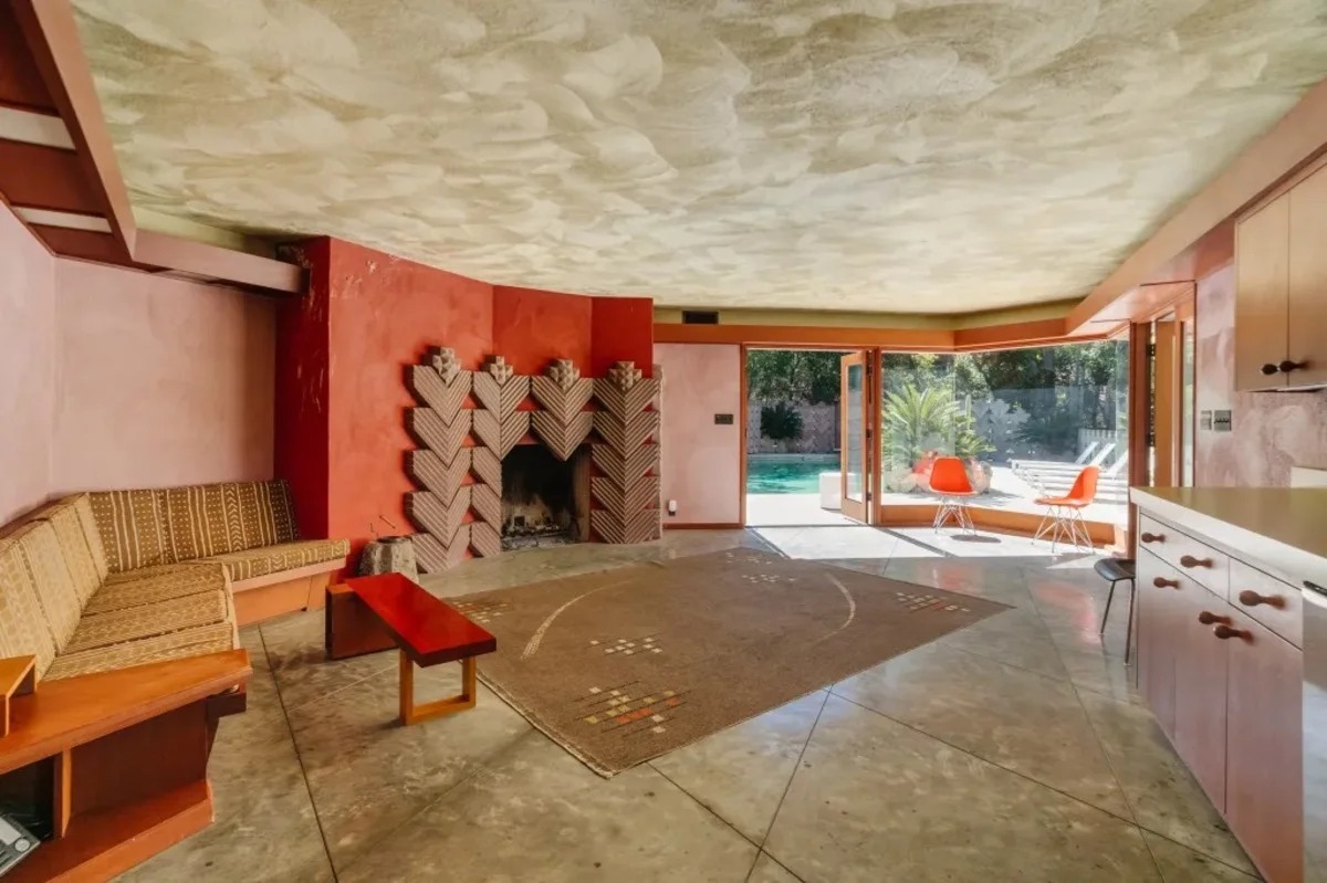 Bu məşhurun villası 15 milyon dollara satışa çıxarıldı