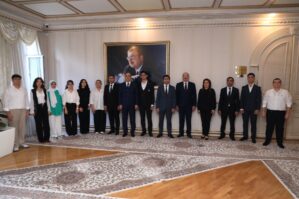 Gəncədə yüksək bal toplayan məzunlarla görüş keçirildi - FOTOLAR