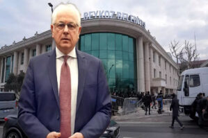 Türkiyədə sərbəst buraxılan bələdiyyə sədri yenidən həbs edilib