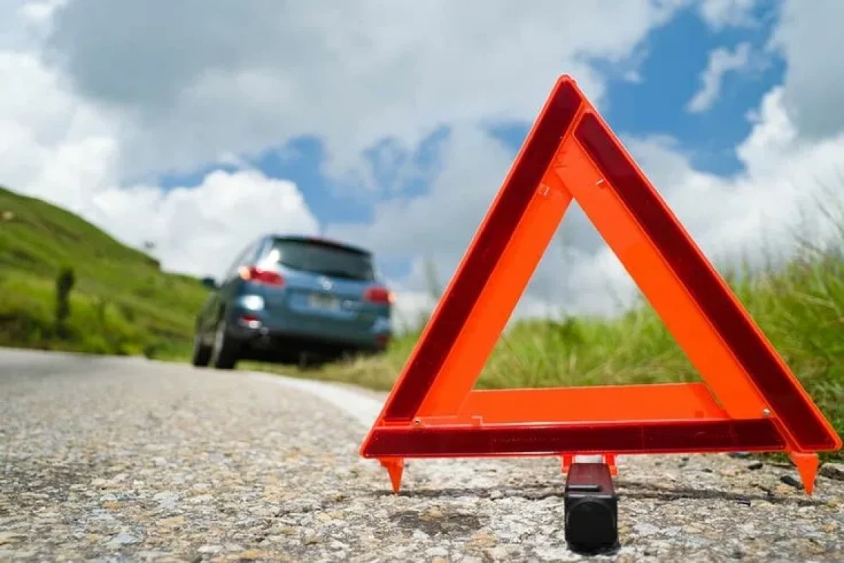 Salyanda avtomobil piyadanı vuraraq öldürüb