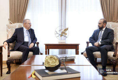 Ararat Mirzoyan Sərdar Kılıçı qəbul edib