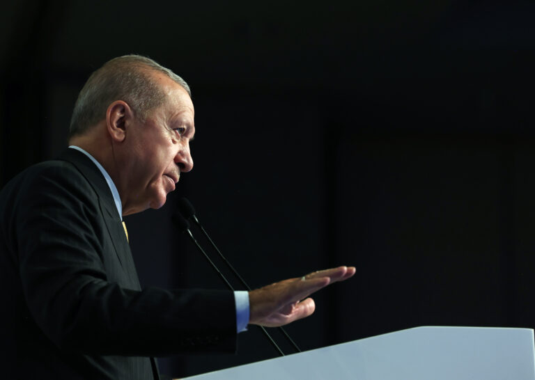 Türkiyə İranla bağlı vəziyyəti izləyir - Ərdoğan