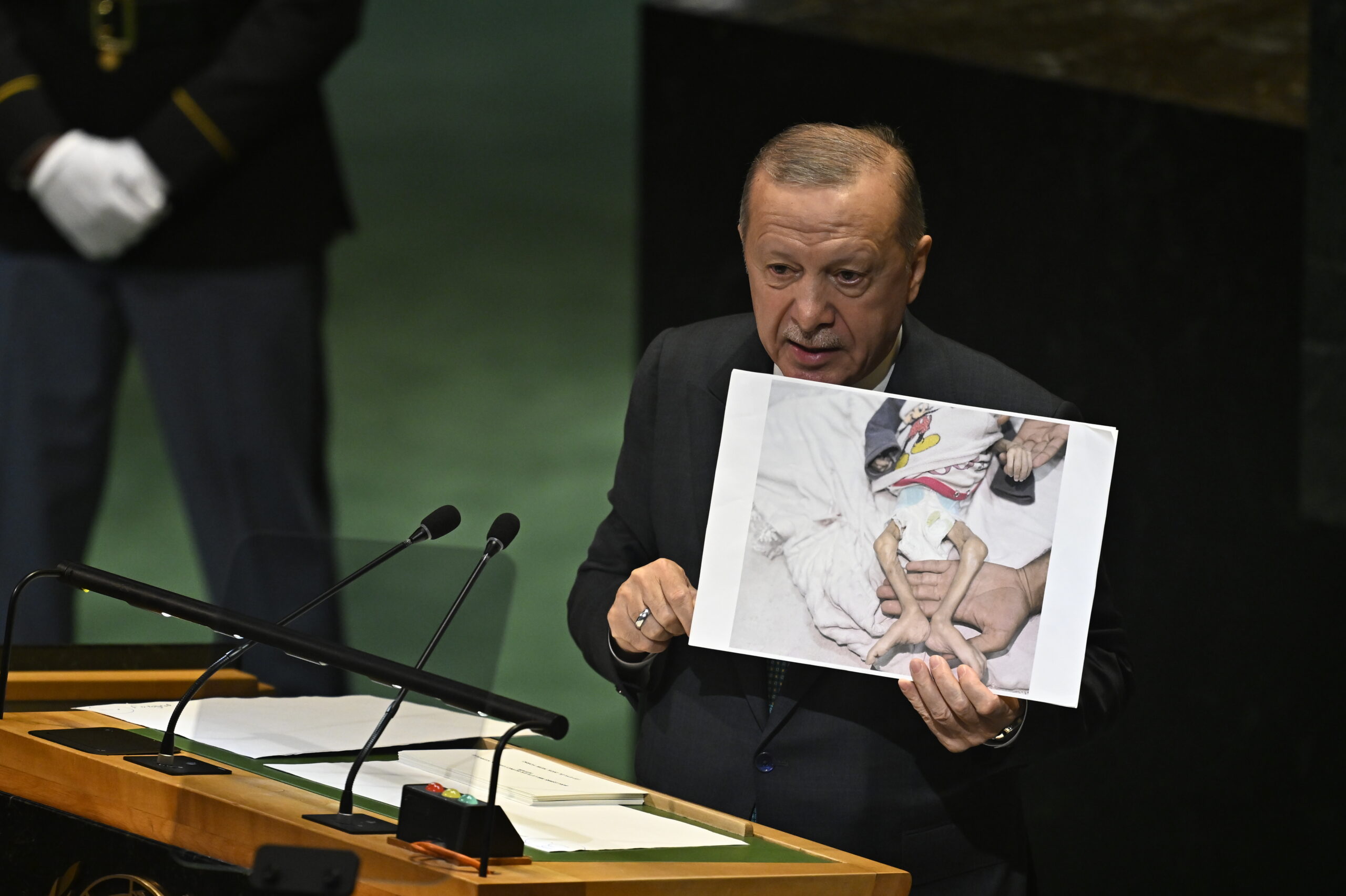 AA 20250923 39205028 39205025 CUMHURBASKANI ERDOGAN BIRLESMIS MILLETLER BM 80 GENEL KURULUNA KATILDI scaled