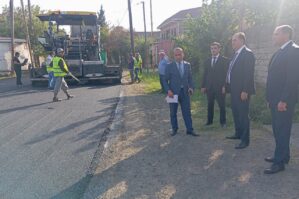 Taleh Qaraşov asfaltlanma işləri aparılan 3 küçəyə yerində baxış keçirdi - FOTOLAR