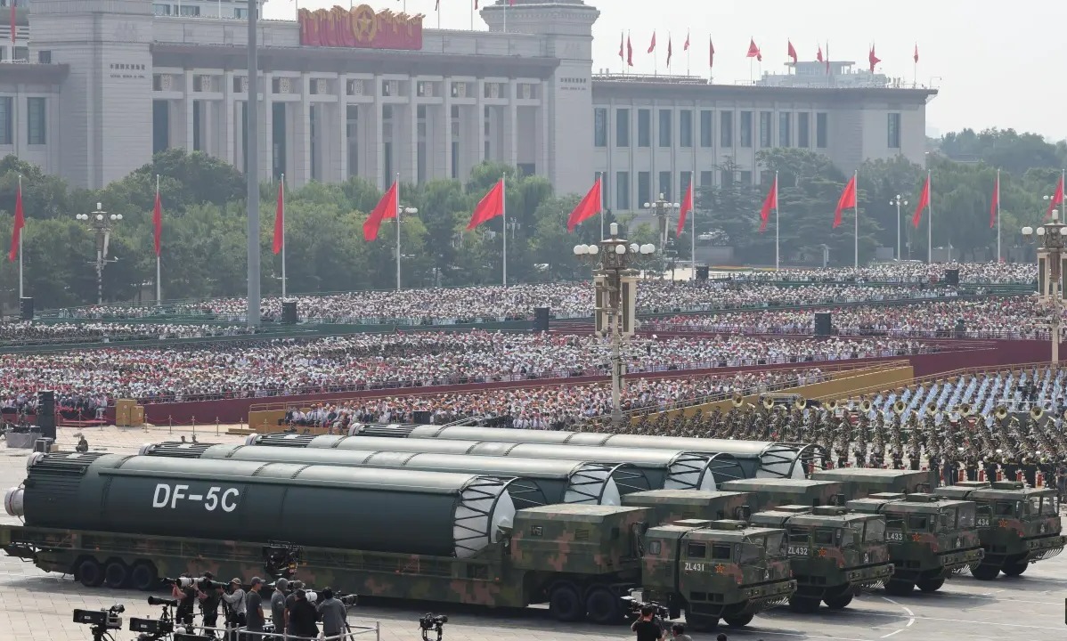 İlk dəfə: Dünyanın gözü önündə meydan oxudu - "Bu ordu ilə döyüşə bilməzsiniz!"