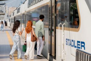 11 minə yaxın turist ADY qatarları ilə səfər edib - FOTO