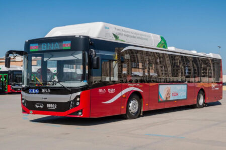 Bakıda mübahisə: sərnişini avtobusdan düşürmək istədilər, əslində isə… – VİDEO