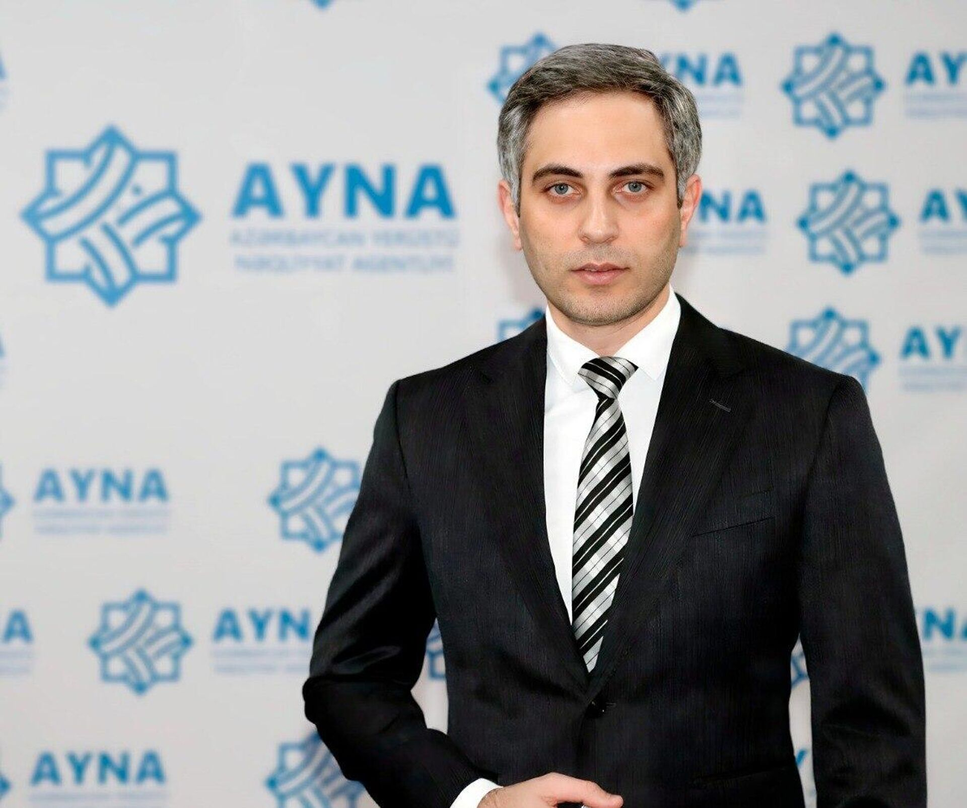 ayna