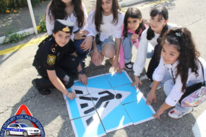 Yol polisi uşaqlarla bağlı profilaktik ay elan etdi