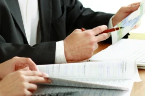 Mərkəzi Bank daha bir vəzifəli şəxsi cərimələdi