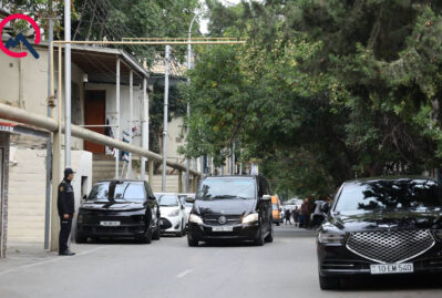 Cabir İmanovun cənazəsi Cümə məscidinə gətirildi - VİDEO 33 Cabir İmanovun cənazəsi Cümə məscidinə gətirildi - VİDEO