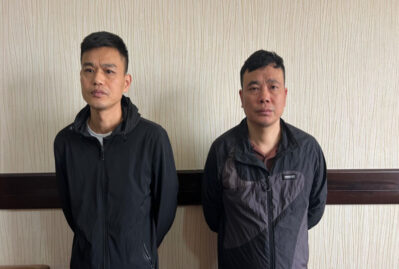 Təyyarədə oğurluq edən əcnəbilər saxlanıldı - VİDEO