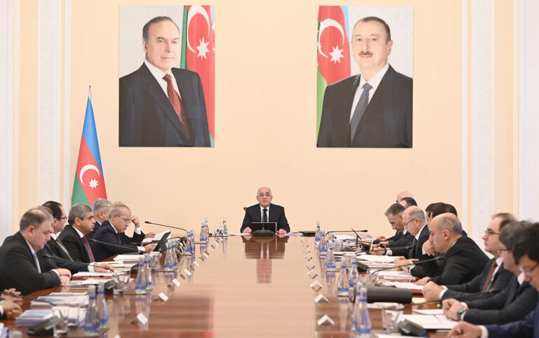 Gələn ilin dövlət büdcəsinin layihəsi Prezidentə təqdim ediləcək - FOTOLAR