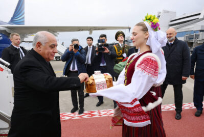 Əli Əsədov Minskə getdi - FOTO