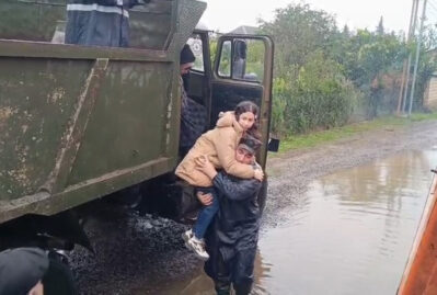 Yağışdan sonra bəzi əraziləri su basdı - VİDEO