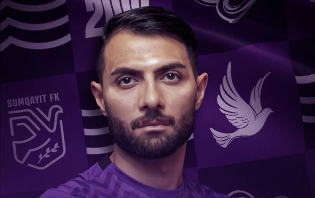 “Neftçi”dən ayrılan futbolçu “Sumqayıt”a keçdi