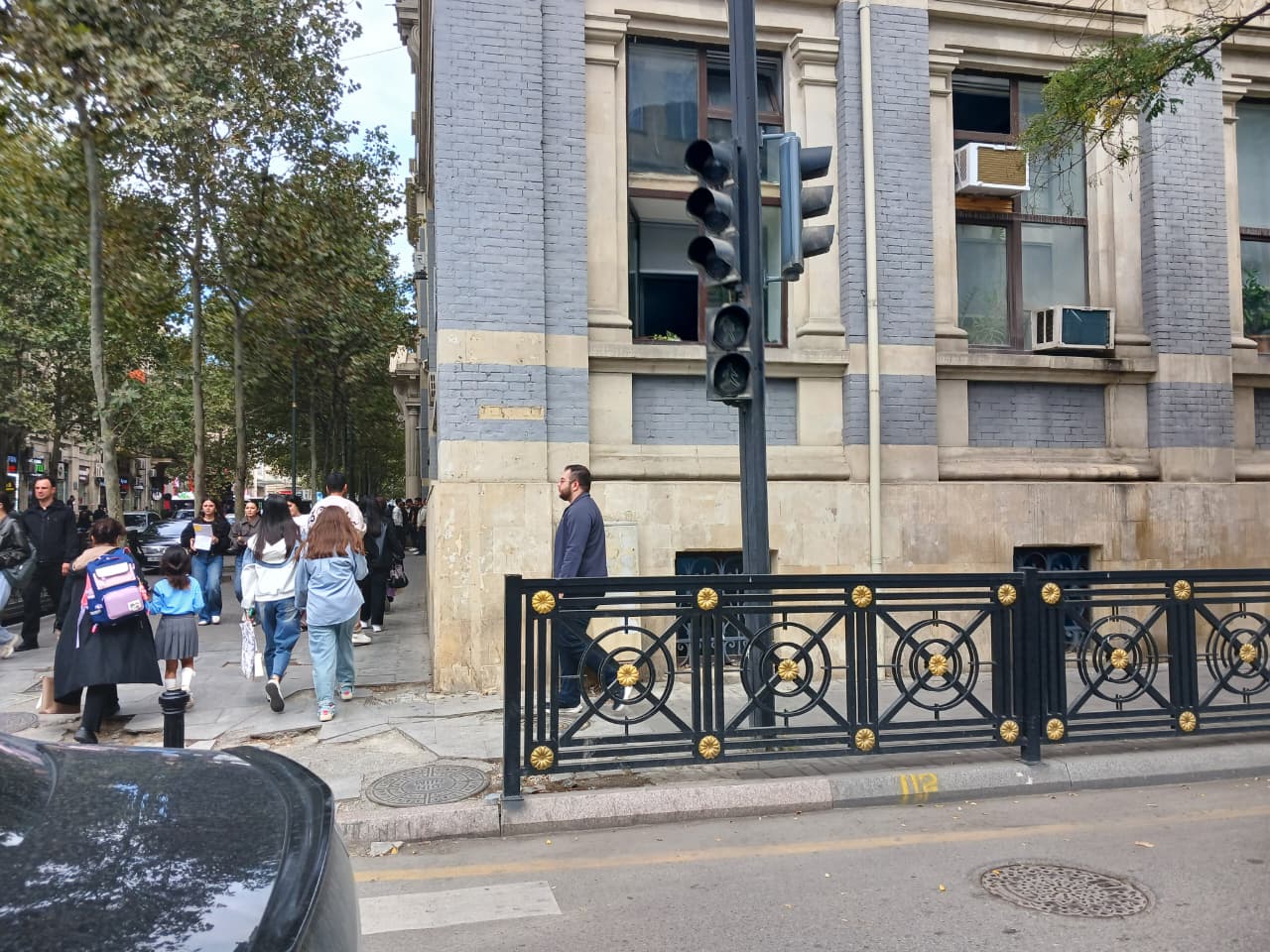 Bakının mərkəzində işıqfor işləmir - Fotolar