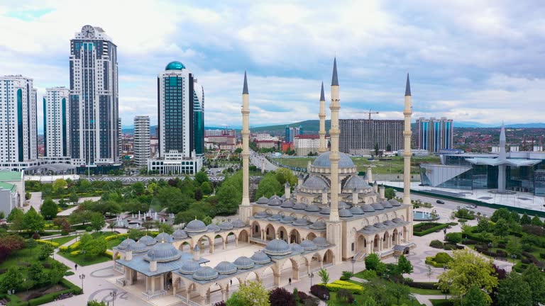 Kadırovdan sərhəddə yeni addım: Çeçenistan muxtariyyət qazanır?