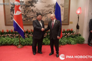 Putin danışıqlara onunla eyni maşında getdi - VİDEO