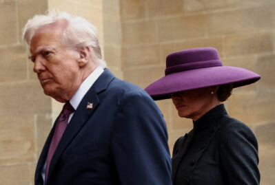 Trampın arvadının şlyapa taxmasının qəribə səbəbi