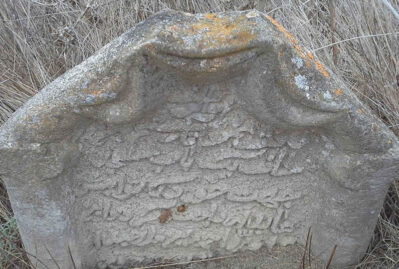 İddia yayıldı: Rayonlarda 200 illik məzar daşları oğurlanır – Səbəbi heyrətləndirdi