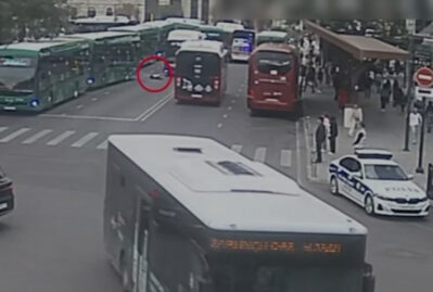 “28 May”da avtobus qadını vurdu - ANBAAN VİDEO