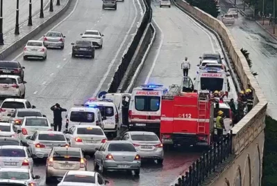 Babək prospektində qəza: sürücü öldü - FOTO
