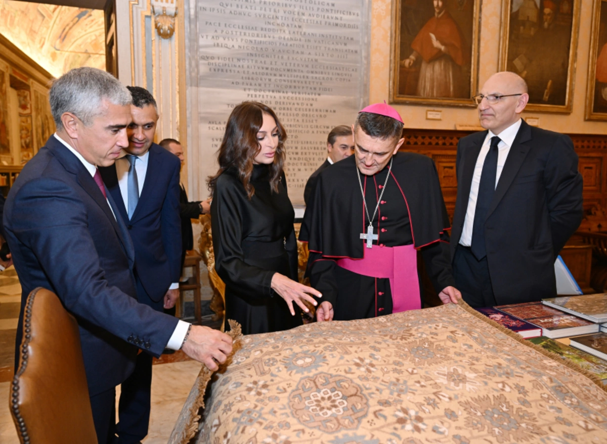 Mehriban Əliyeva Vatikan Apostol Kitabxanasını ziyarət etdi – FOTOLAR