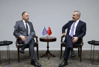 Hakan Fidan yunanıstanlı həmkarı ilə görüşdü