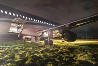 Peterburqa təcili eniş edən AZAL təyyarəsinin görüntüləri - VİDEO