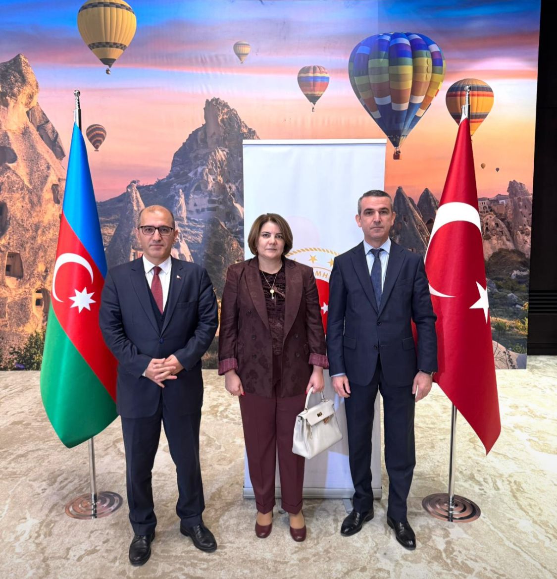 Bakıda Türkiyə Cümhuriyyətinin 102-ci ilinə həsr olunmuş mərasim - FOTO 3 Bakıda Türkiyə Cümhuriyyətinin 102-ci ilinə həsr olunmuş mərasim - FOTO