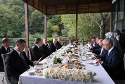 TDT dövlət və hökumət başçılarının şərəfinə rəsmi nahar verilib