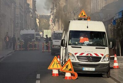 Parisdə baş nazir ofisinin yaxınlığında ardıcıl partlayışlar - VİDEO