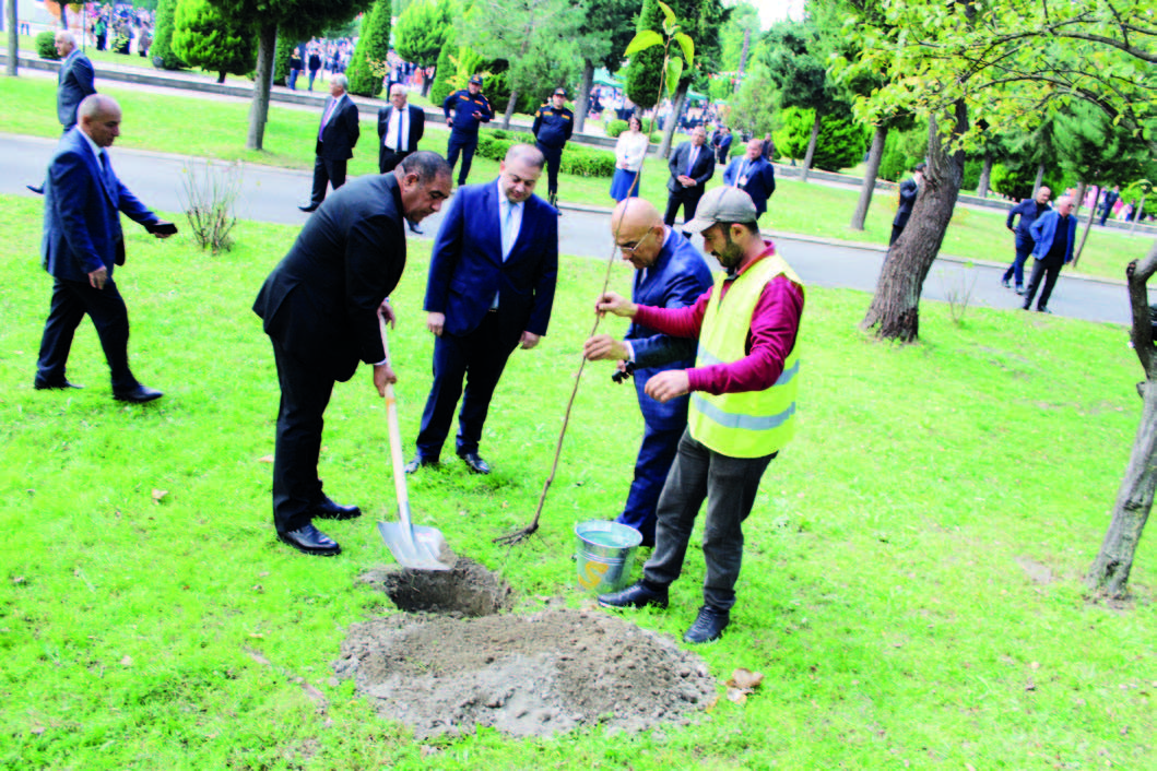 Dünən festivalda, bu gün isə… – FOTOLAR