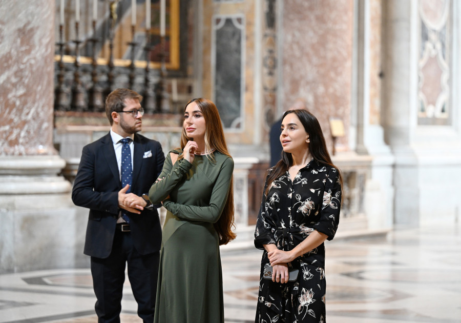 Mehriban Əliyeva Müqəddəs Pyotr Bazilikasında – FOTOLAR