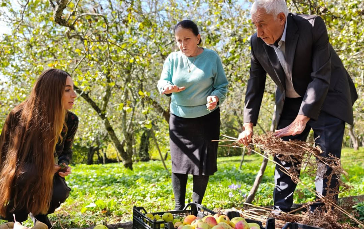 Arzu Əliyeva bu ailənin qonağı oldu – FOTOLAR