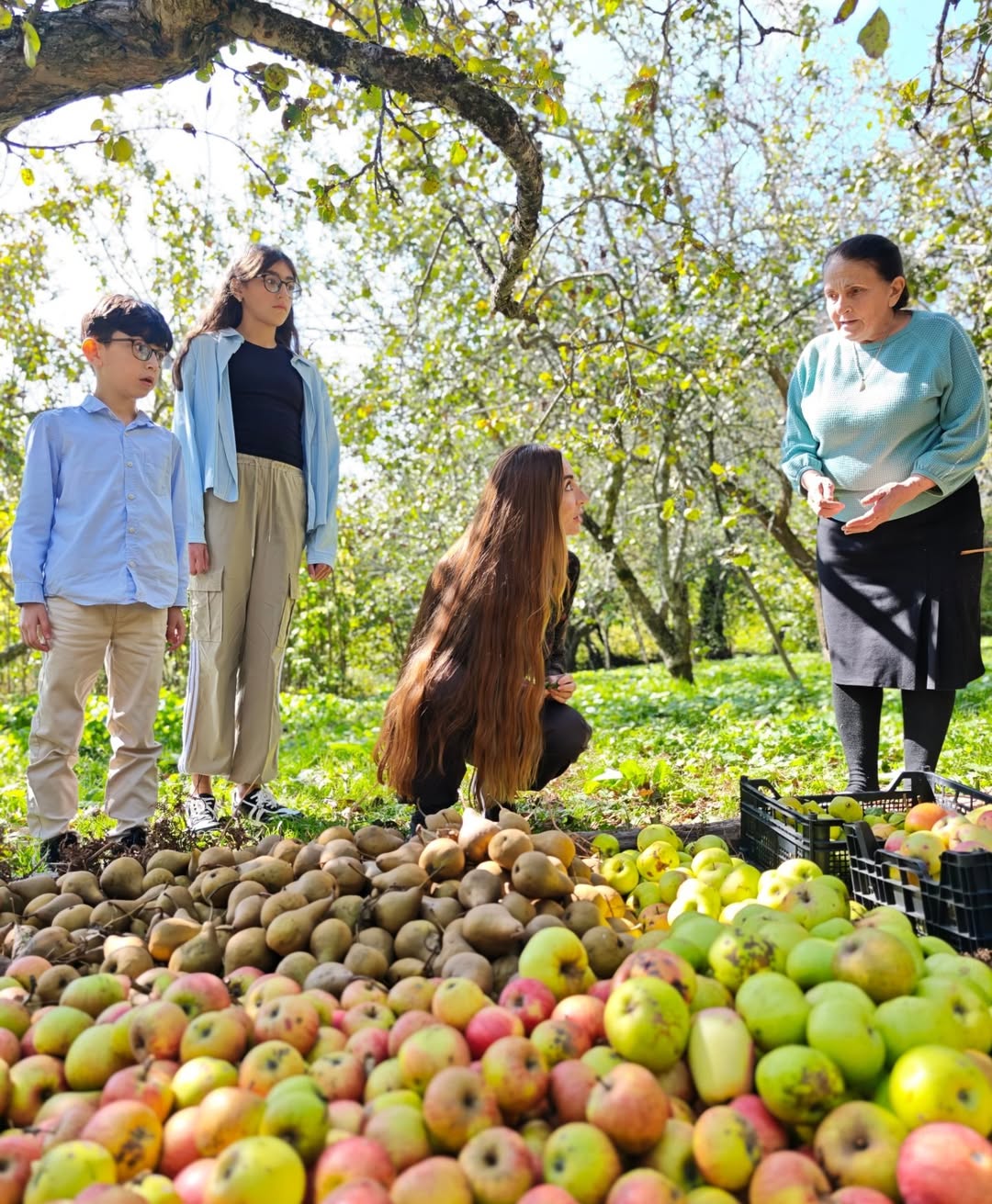 Arzu Əliyeva bu ailənin qonağı oldu – FOTOLAR
